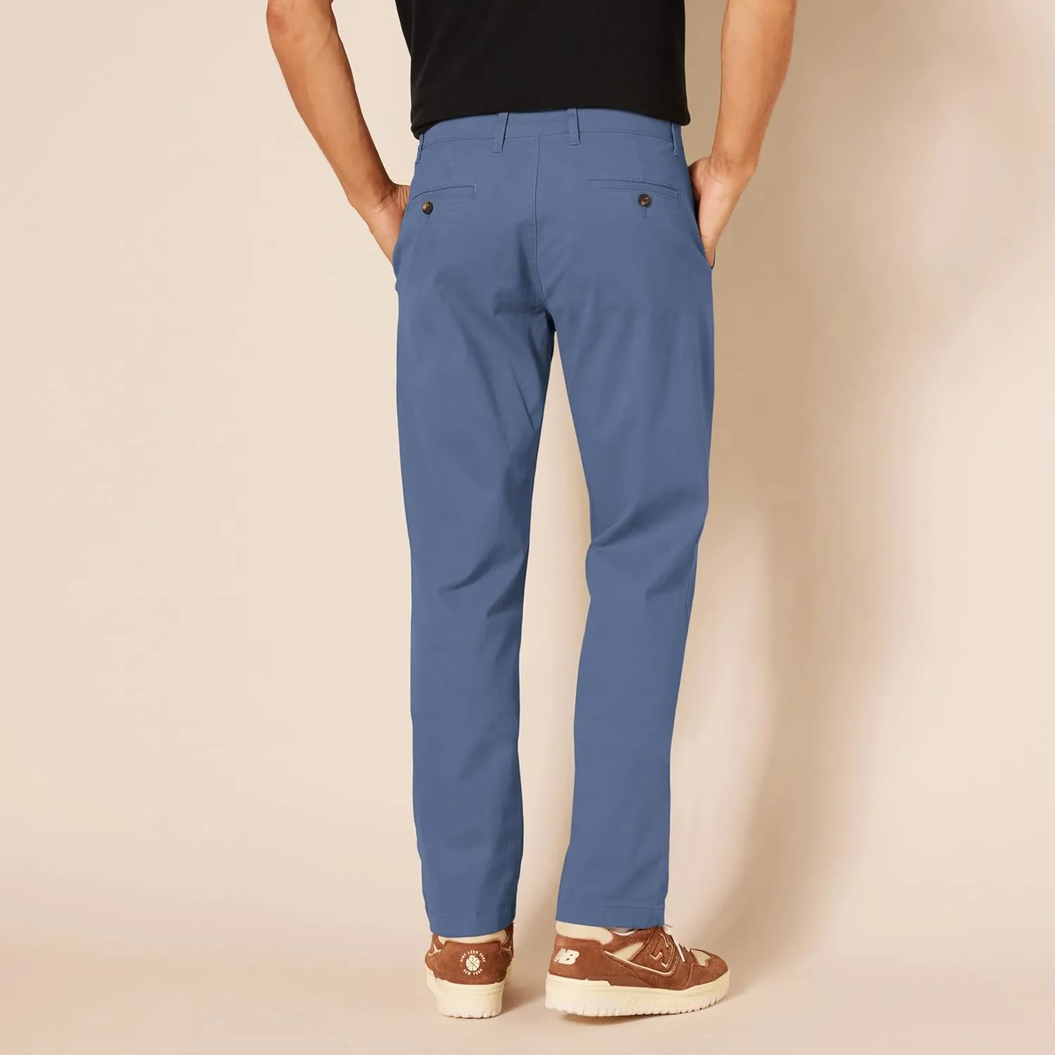 Amazon Essentials Men's Athletic-Fit Casual Stretch Chino Pant (Available in Big & Tall)