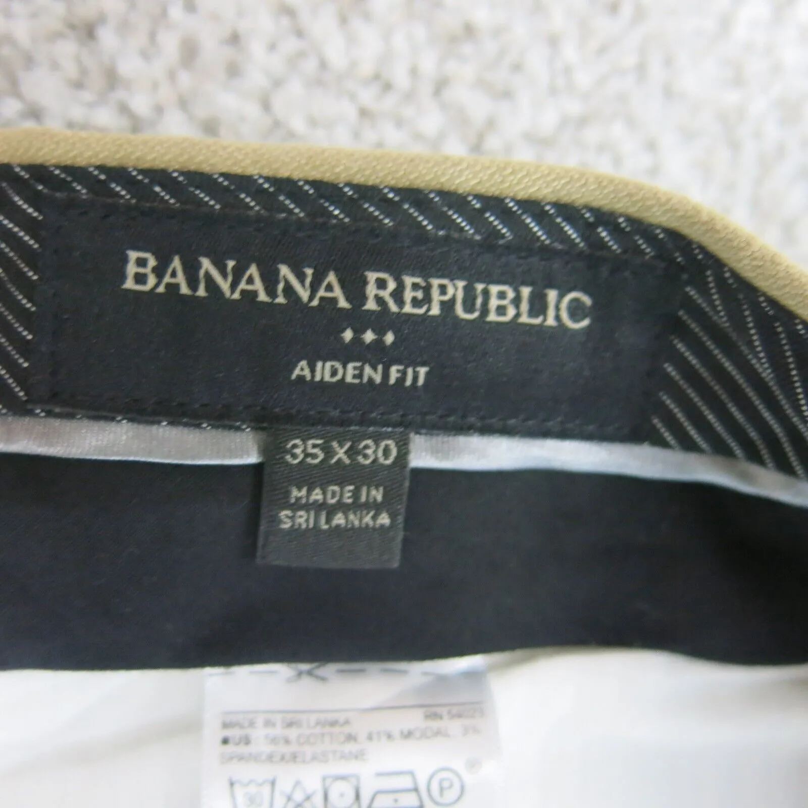 Banana Republic Mens Classic Aiden Fit Chino Pants Mid Rise Tan Size 35X30