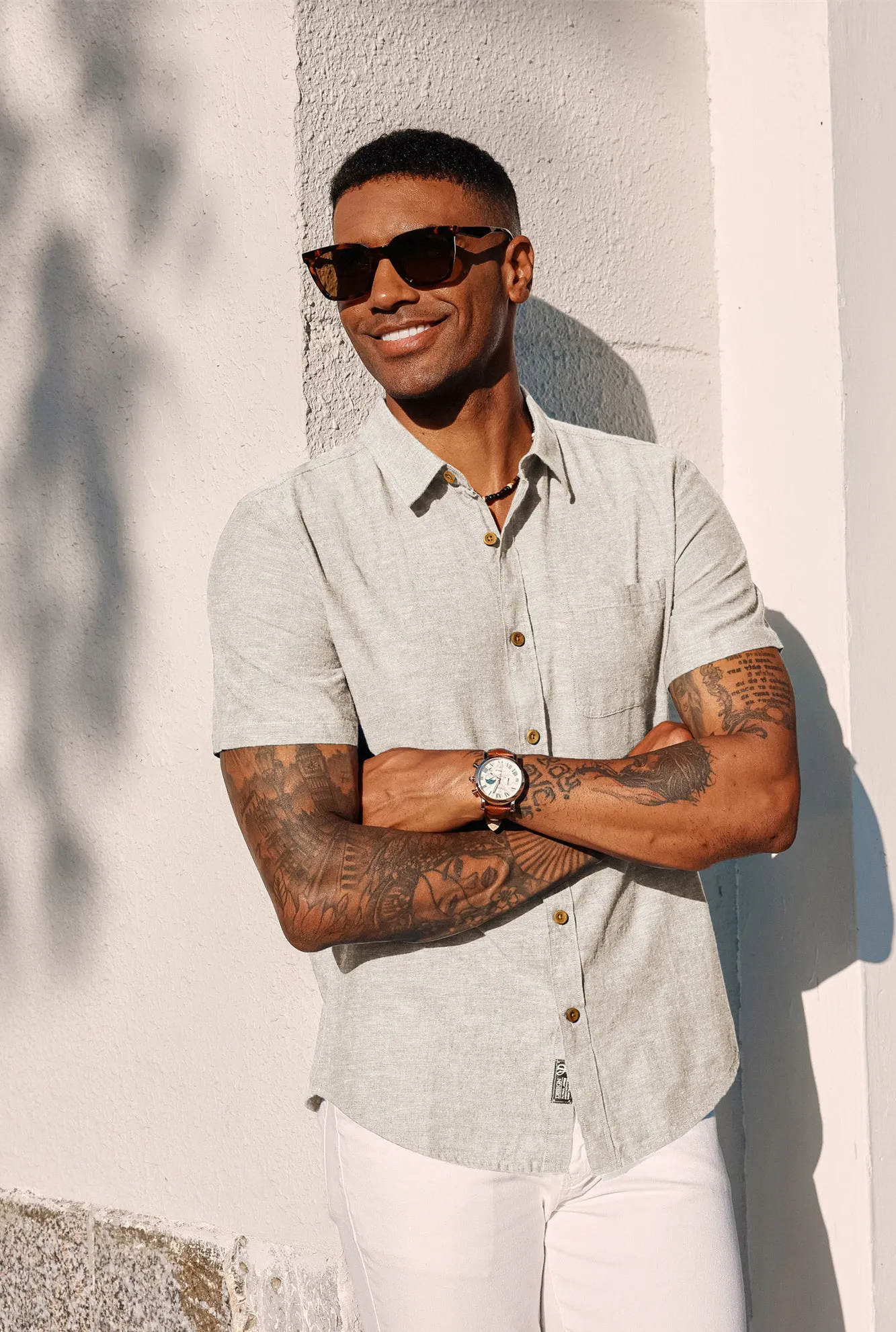 Men's Linen Shirts Short Sleeve Casual Button Down Cardigan Shirts Summer Beach Shirts